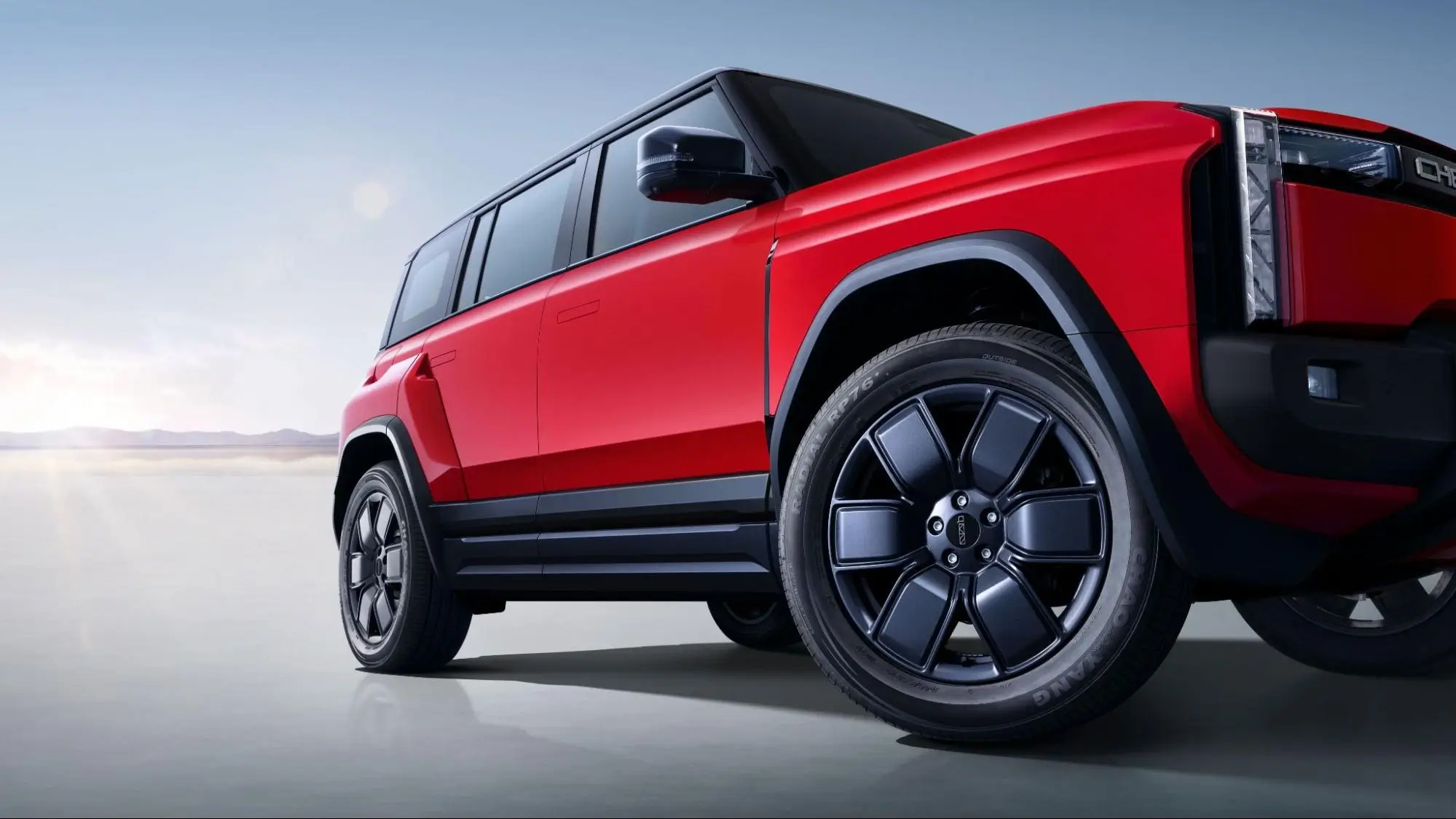 Advantages of the J6T Compared to Competitors in the Electric Off-Road SUV Segment